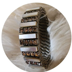 Vintage MOP and bling expansion‎ bracelet